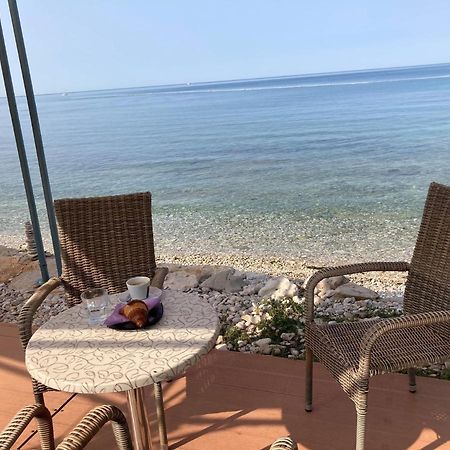 Ferienwohnung Sommer Novigrad Istria Esterno foto