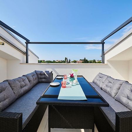 Ferienwohnung Sommer Novigrad Istria Esterno foto