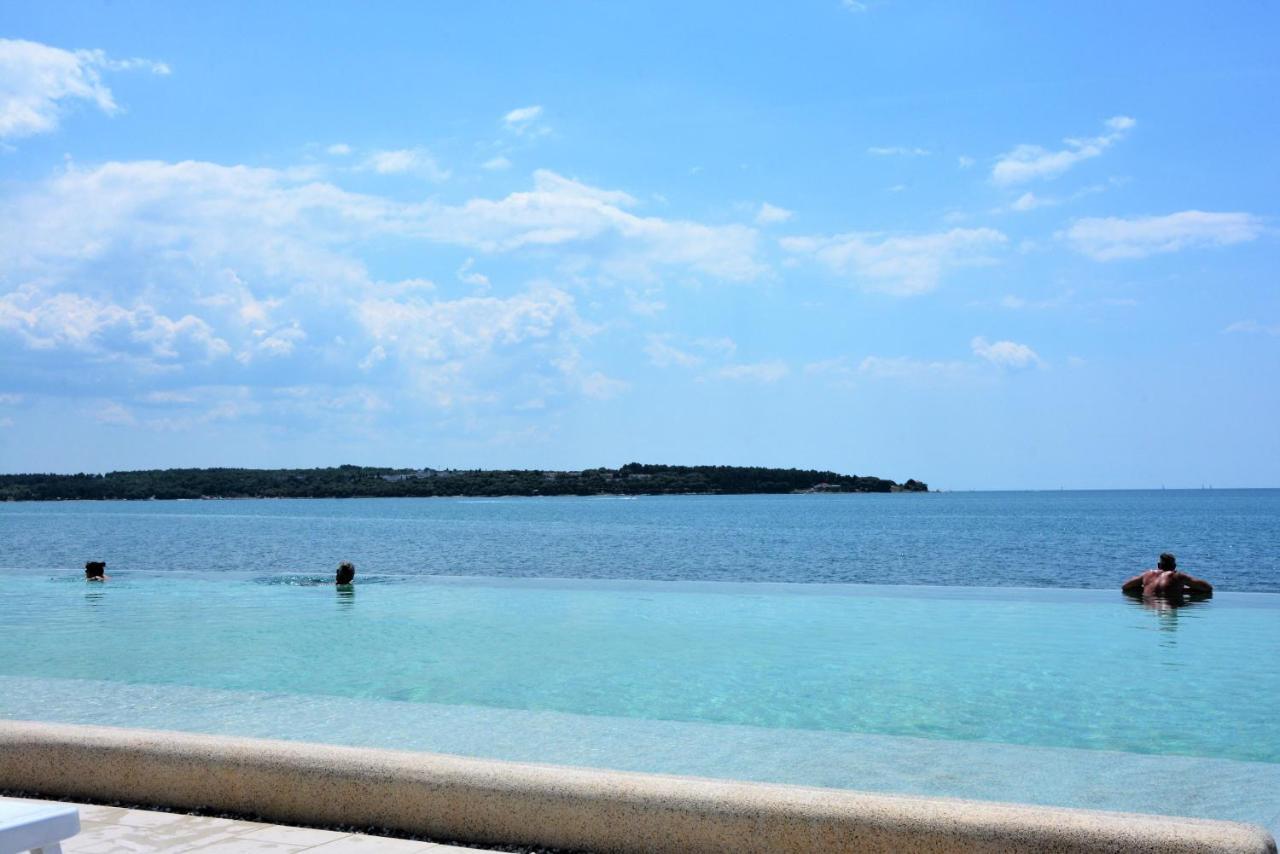Ferienwohnung Sommer Novigrad Istria Esterno foto