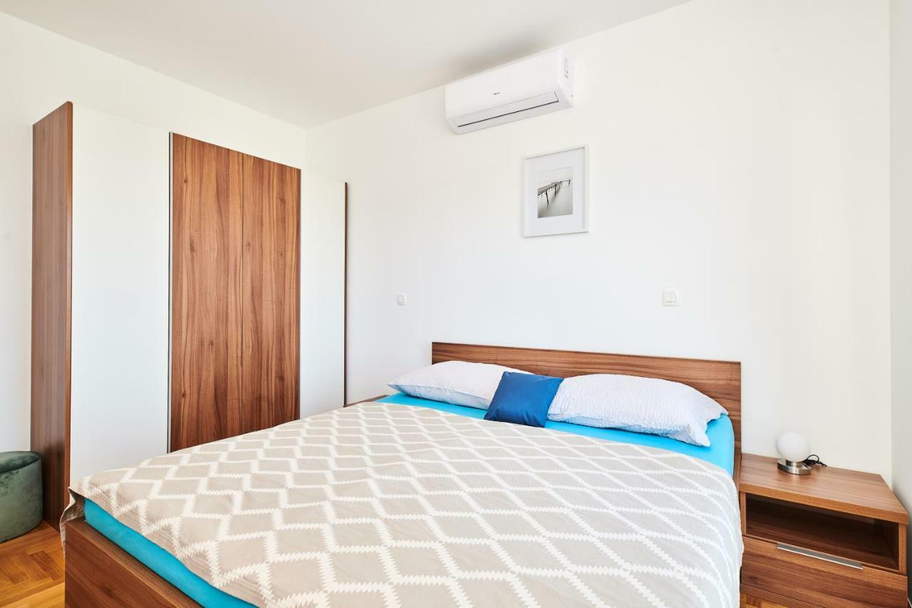 Ferienwohnung Sommer Novigrad Istria Esterno foto