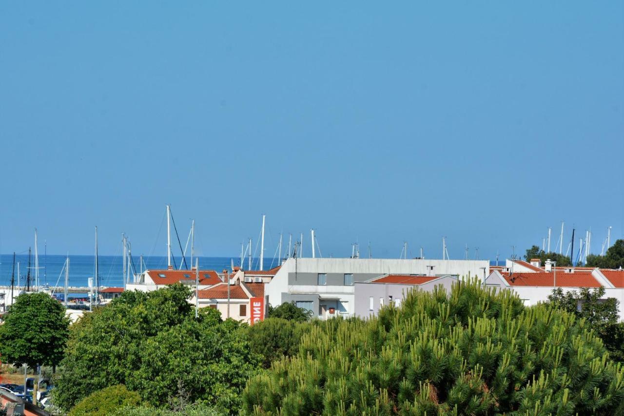Ferienwohnung Sommer Novigrad Istria Esterno foto